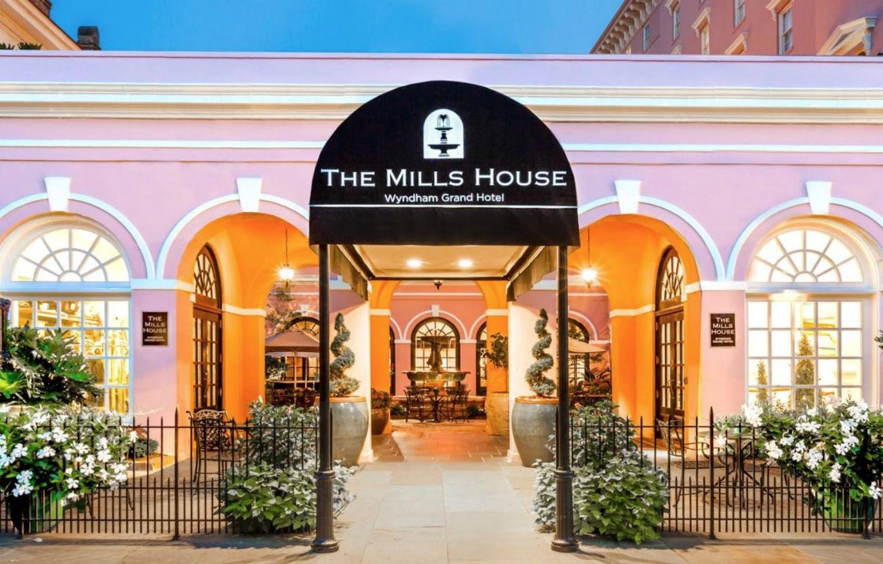 Mills House Charleston, Curio Collection By Hilton Hotel Exterior photo